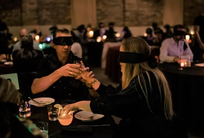 Eating blindfolded in a restaurant - Dining in the Dark Sao Paulo